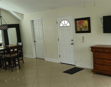 807 Turner Street - Photo Thumbnail 4
