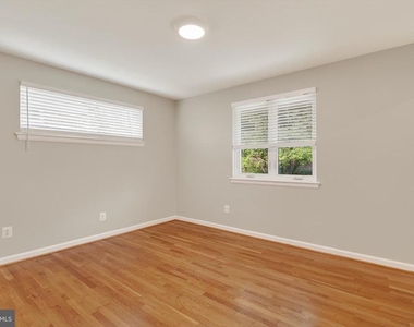 4625 Strathblane Place - Photo Thumbnail 10