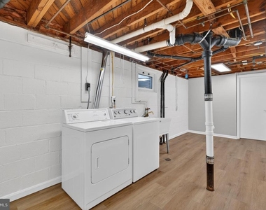 4625 Strathblane Place - Photo Thumbnail 16