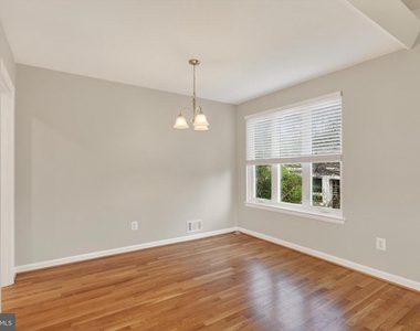 4625 Strathblane Place - Photo Thumbnail 3