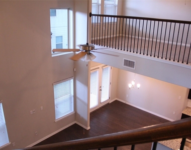 1612 Airedale Rd - Photo Thumbnail 3