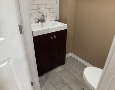 4523 Parrish Street - Photo Thumbnail 9