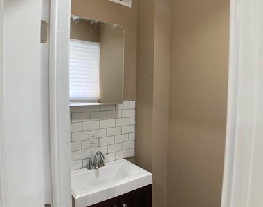 4523 Parrish Street - Photo Thumbnail 10