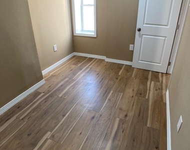 4523 Parrish Street - Photo Thumbnail 56