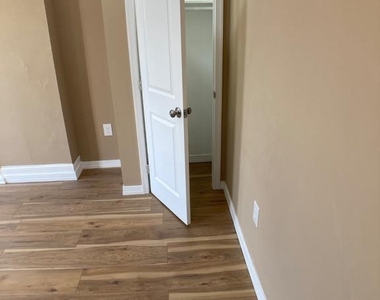 4523 Parrish Street - Photo Thumbnail 64