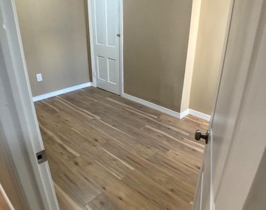 4523 Parrish Street - Photo Thumbnail 55