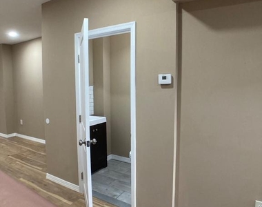 4523 Parrish Street - Photo Thumbnail 7