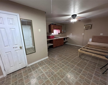 1204 County Road 408 - Photo Thumbnail 16