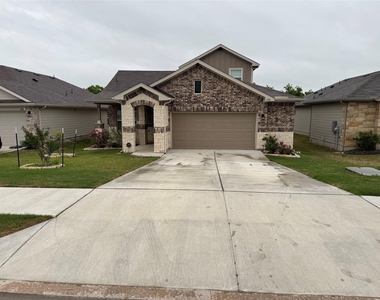 204 James River Dr - Photo Thumbnail 3