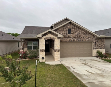 204 James River Dr - Photo Thumbnail 4