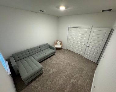 204 James River Dr - Photo Thumbnail 15