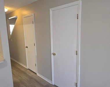 3433 Joe Murell Drive - Photo Thumbnail 12