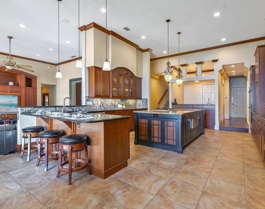 10577 Down Lakeview Circle - Photo Thumbnail 29
