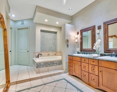 10577 Down Lakeview Circle - Photo Thumbnail 44