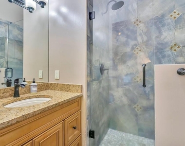 10577 Down Lakeview Circle - Photo Thumbnail 45