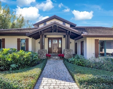 10577 Down Lakeview Circle - Photo Thumbnail 7