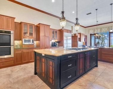 10577 Down Lakeview Circle - Photo Thumbnail 31