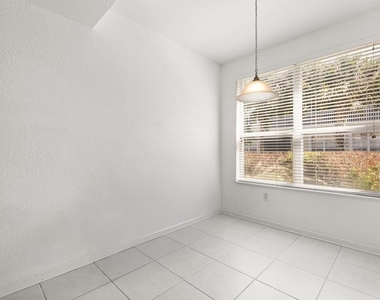 409 Hilgard Cove - Photo Thumbnail 10