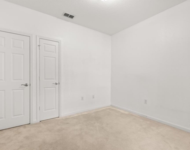 409 Hilgard Cove - Photo Thumbnail 3