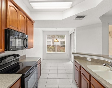 409 Hilgard Cove - Photo Thumbnail 6