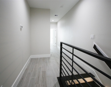 5113 Hershe Street - Photo Thumbnail 27