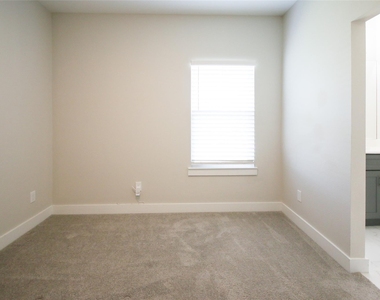 5113 Hershe Street - Photo Thumbnail 18