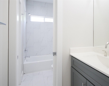 5113 Hershe Street - Photo Thumbnail 23