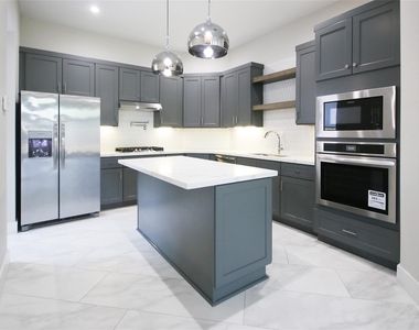 5113 Hershe Street - Photo Thumbnail 8