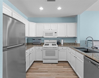 1322 Seven Eagles Ct - Photo Thumbnail 6