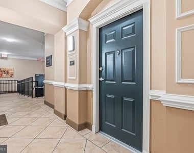 7 Booth Street - Photo Thumbnail 22