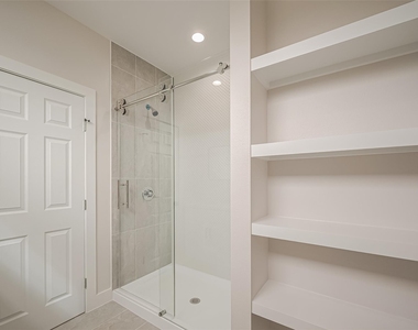 918 Saint Clair Street - Photo Thumbnail 29
