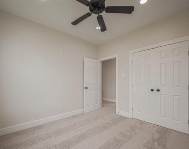 918 Saint Clair Street - Photo Thumbnail 22