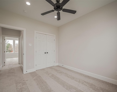 918 Saint Clair Street - Photo Thumbnail 21