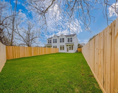 918 Saint Clair Street - Photo Thumbnail 32