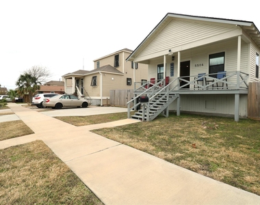 5506 Avenue Q 1/2 - Photo Thumbnail 4