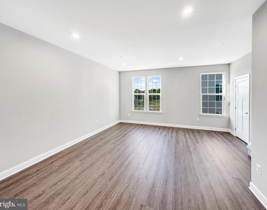 1785 Atlas Drive - Photo Thumbnail 13