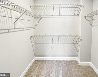 1785 Atlas Drive - Photo Thumbnail 7