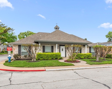 11002 Hammerly Boulevard - Photo Thumbnail 21