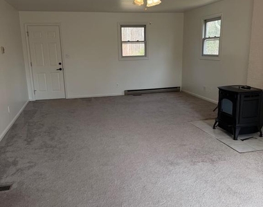 7285 Clyde Jones Road - Photo Thumbnail 11