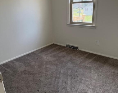 7285 Clyde Jones Road - Photo Thumbnail 15