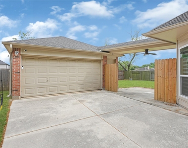 11915 Helene Court - Photo Thumbnail 2