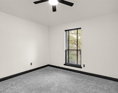 11915 Helene Court - Photo Thumbnail 15