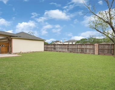 11915 Helene Court - Photo Thumbnail 32