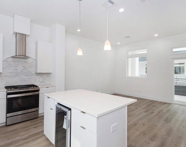 505 Schweikhardt Street - Photo Thumbnail 4