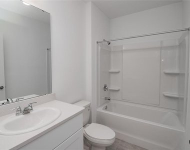 2068 Babbling Brook Boulevard - Photo Thumbnail 14