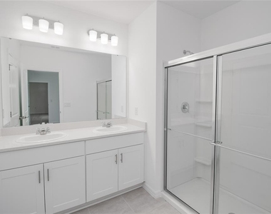 2068 Babbling Brook Boulevard - Photo Thumbnail 11
