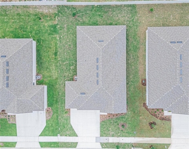 2068 Babbling Brook Boulevard - Photo Thumbnail 22