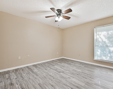 260 El Dorado Boulevard - Photo Thumbnail 12