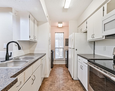 260 El Dorado Boulevard - Photo Thumbnail 7