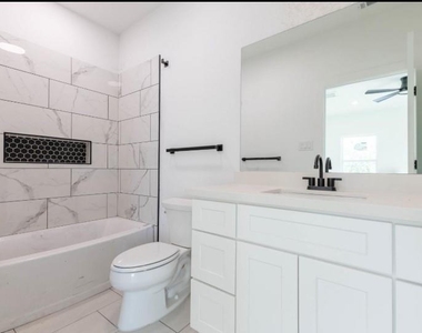 408 Armstrong Street - Photo Thumbnail 11
